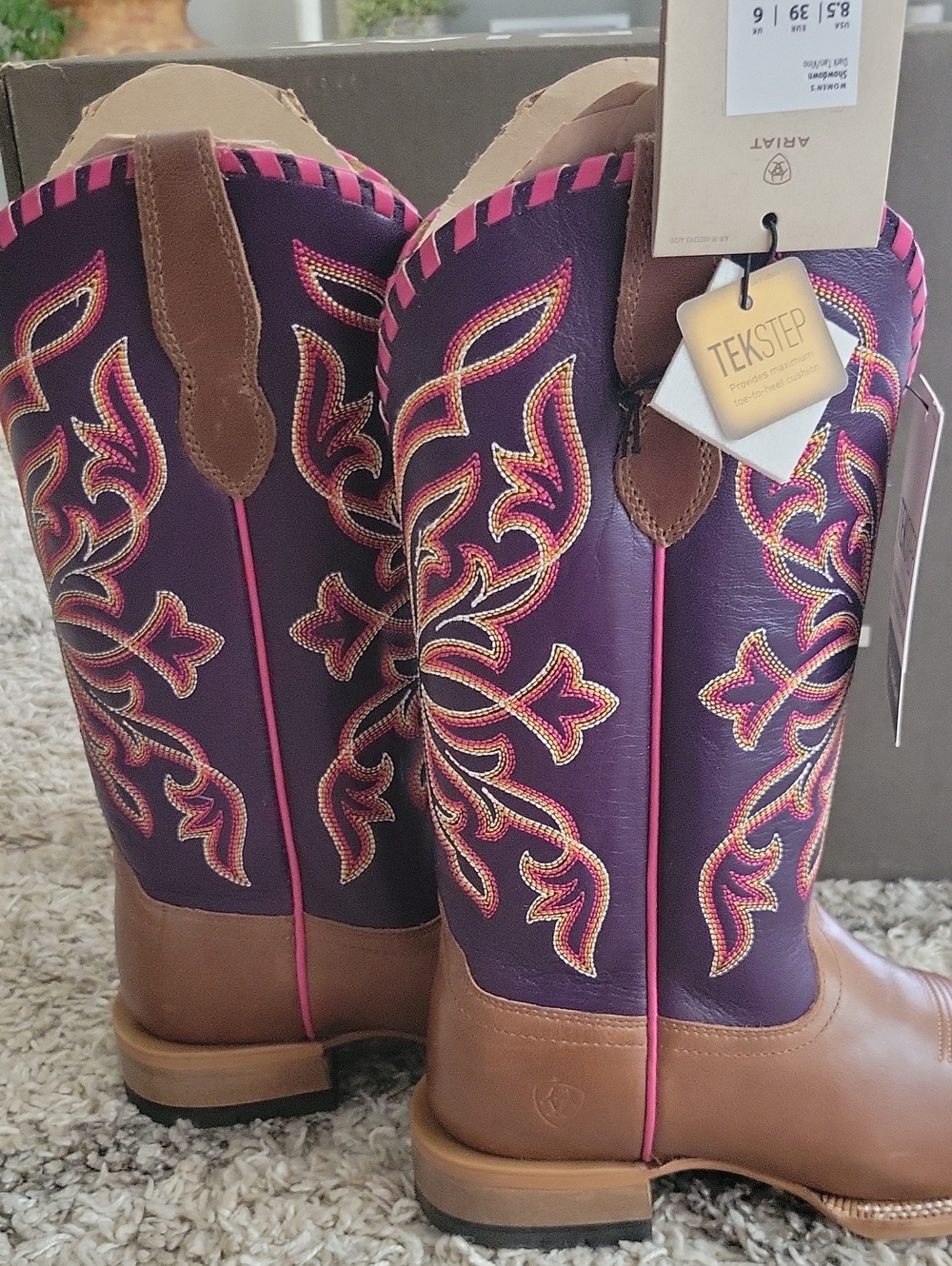 NWT Ariat Womens Showdown Boots 8.5B - Picture 8 of 12